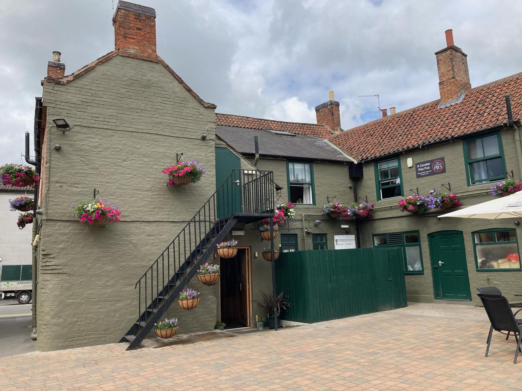 Beaumond Cross Inn Newark-on-Trent  Exterior photo