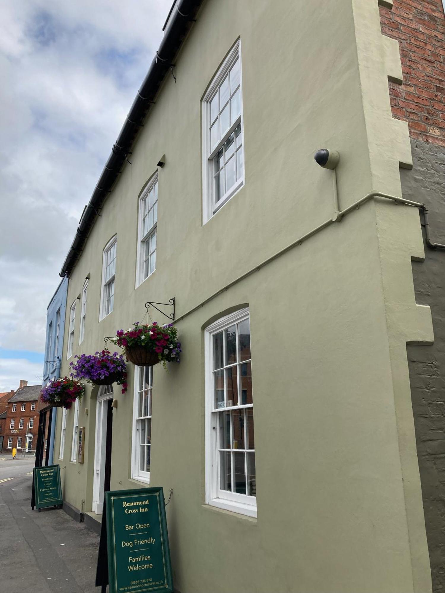 Beaumond Cross Inn Newark-on-Trent  Exterior photo