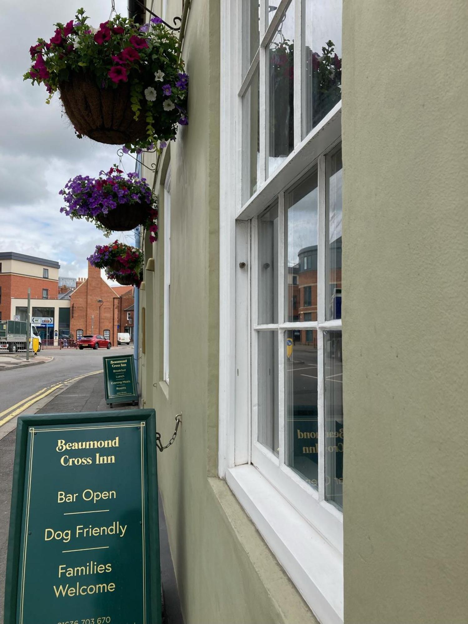 Beaumond Cross Inn Newark-on-Trent  Exterior photo